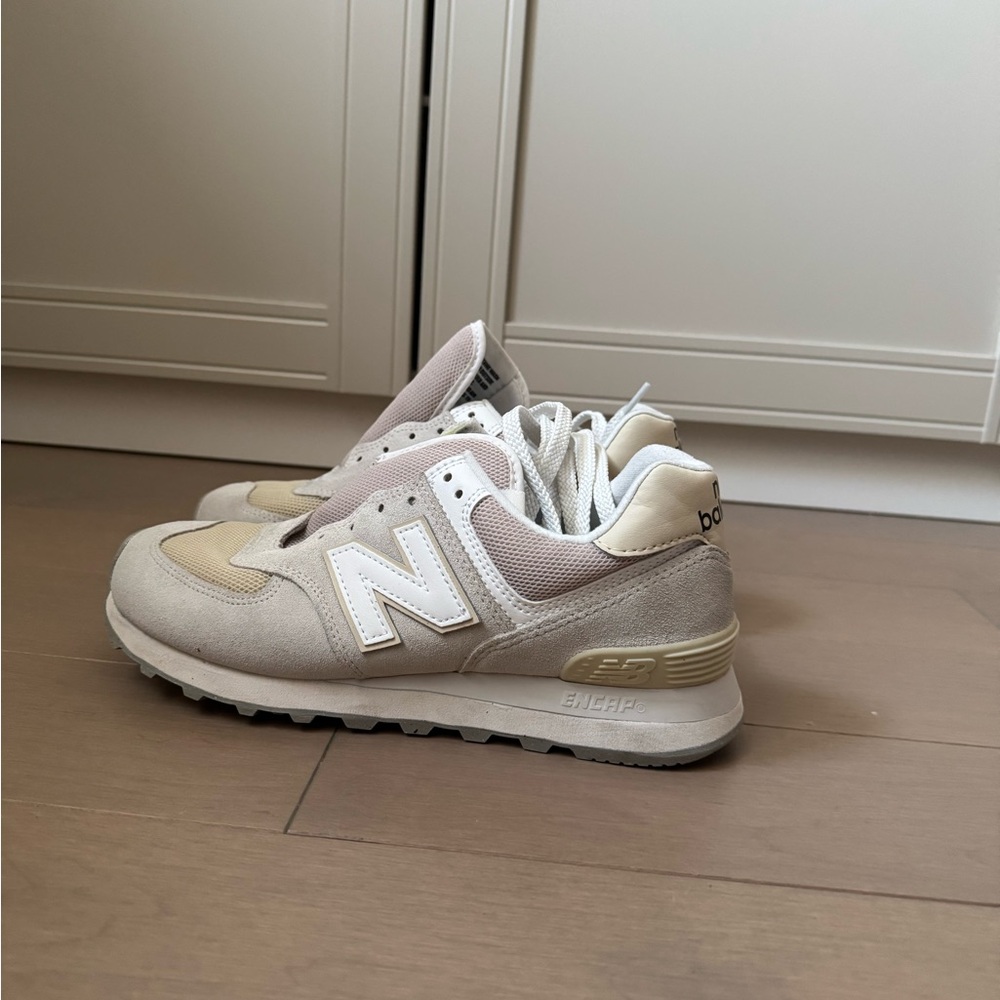 New Balance 574 - Picture 4 of 4